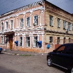 Переговорный пункт. А сегодня здесь же и хороший компьютерный клуб.