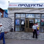 Закрываются старые магазины, но отстраиваются новые
