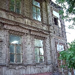 Эх, отреставрировать бы... Такая красота разрушается :(((