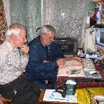 С Василием Андреевичем Рытченко общается коллега - выпускник Борисоглебского ВВАУЛ 1985 г. Григорьев Сергей.