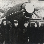 Лётчики эскадрилии под Ленинградом