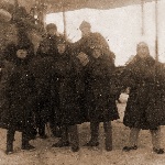 Во время службы авиатехником в 1928-29 годах во 2-й военной школе лётчиков (Петюхов В.А. второй слева внизу)
